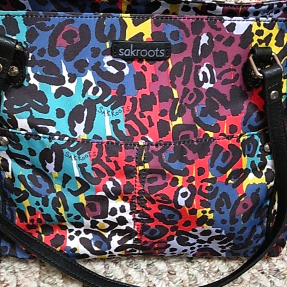 NWOT Sakroots shoulder bag - Picture 2 of 6